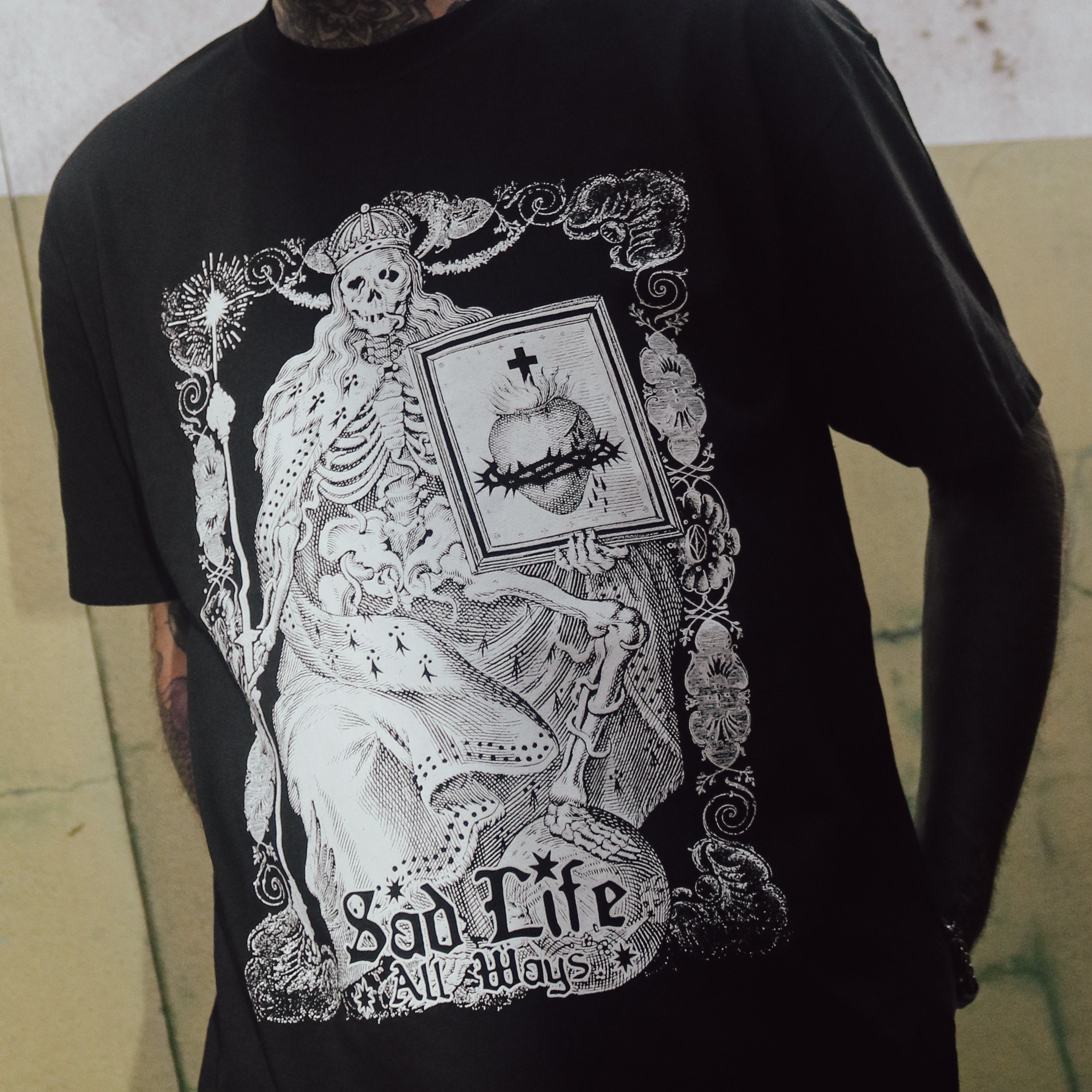 Death Gate Exalted Ruler Tee
Model: Colin Pence
Photo: Nabeel (Noble) Kareem Nassar
Death Gate ™ All Rights Reserved